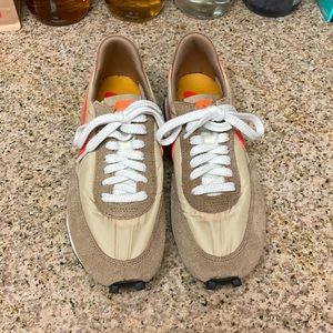 Nike Daybreak Vegas Gold